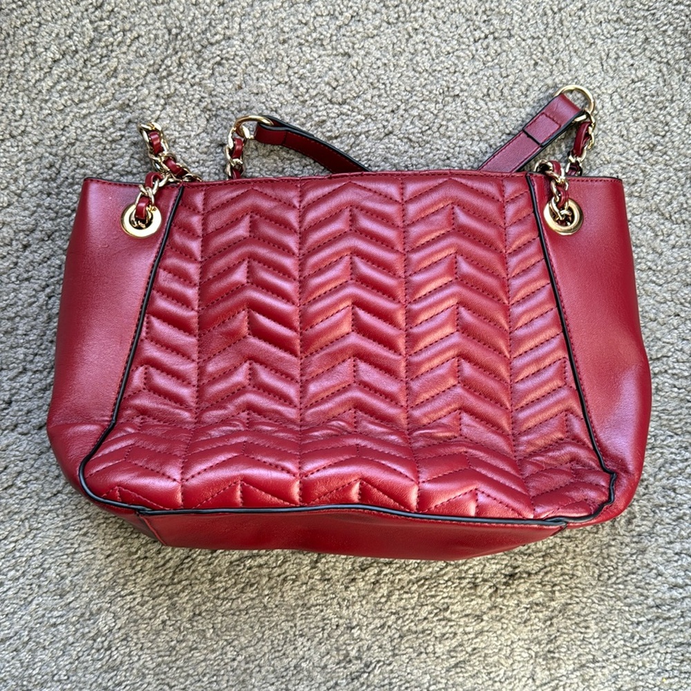 H&M burgundy bag with chain handles